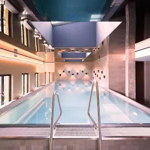 Hotel Adina ****