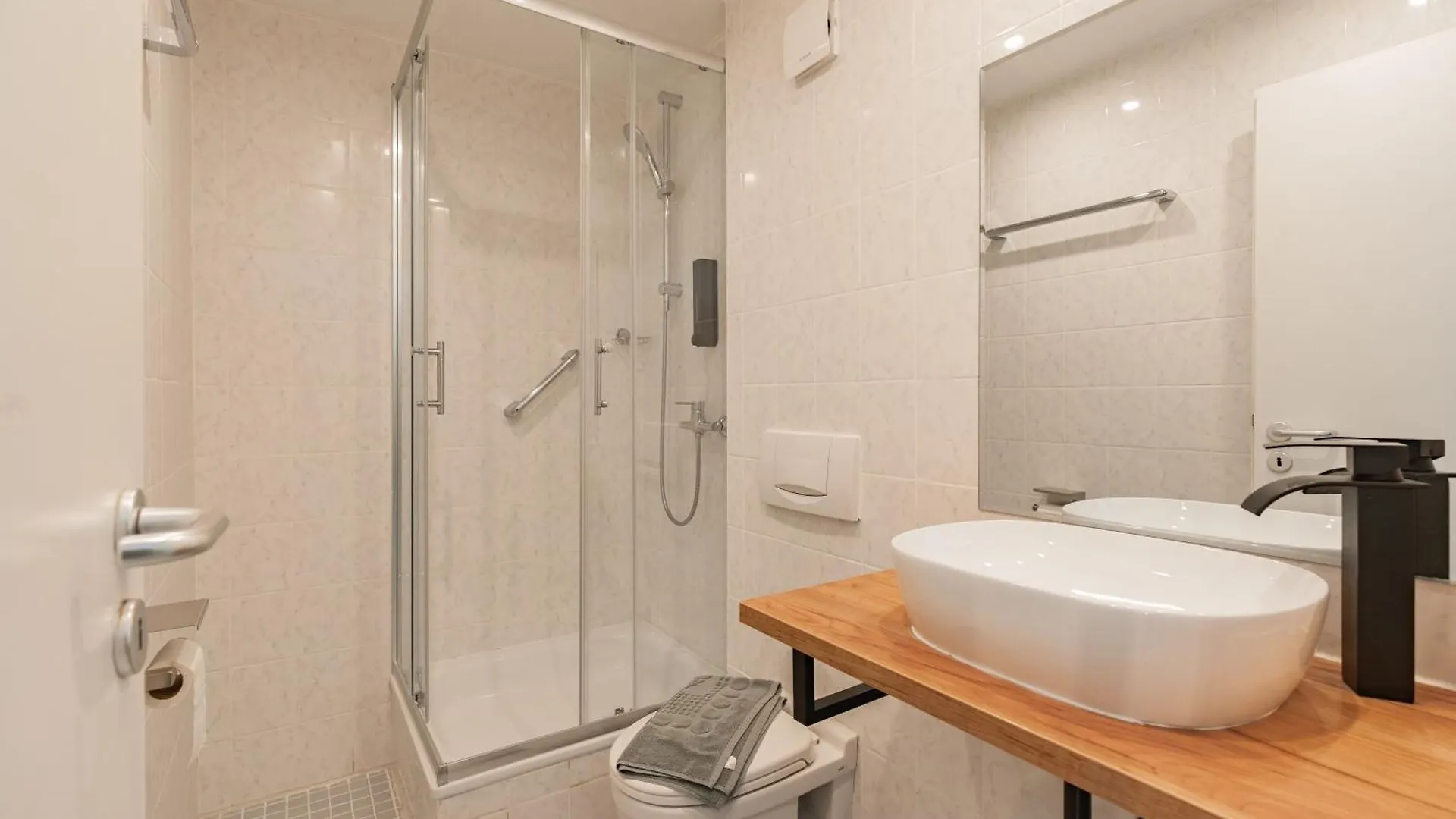 Hotel Enger Hof Düsseldorf 3*,